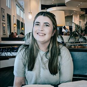 Meet your Posher, Lacy